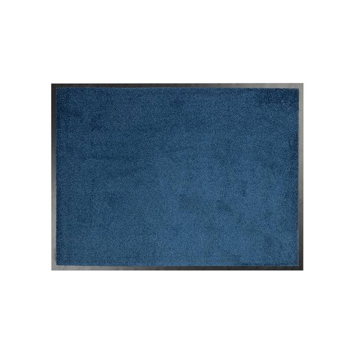 Eine rechteckige blaue Fußmatte mit schwarzem Rand auf hellem Untergrund.