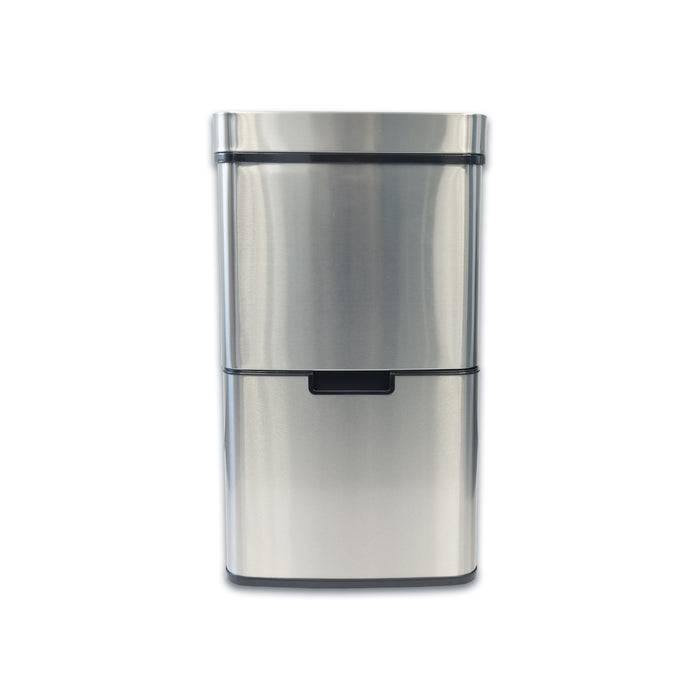 Ein Edelstahlmülleimer mit berührungslosem, sensorgesteuertem Deckel, mit schlankem, modernem Design, geeignet für Küchen- oder Bürogebrauch.