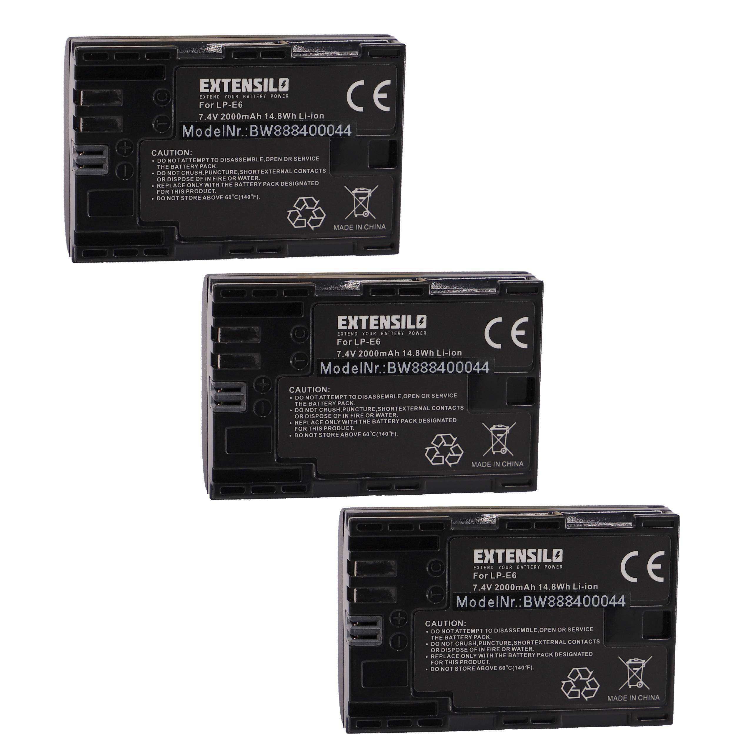 Drei identische rechteckige Batterien mit der Bezeichnung „Ekensilo