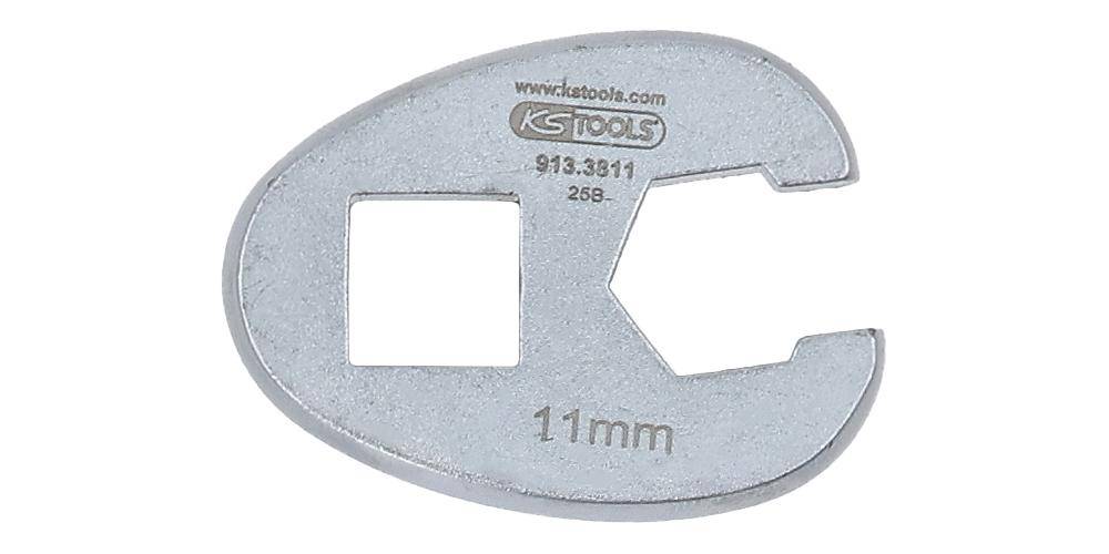 Ein offener Ringschlüssel mit zwei Segmenten, mit der Beschriftung '11mm', zum Greifen von Muttern oder Schrauben. Markenname und Nummern sind darauf gedruckt.