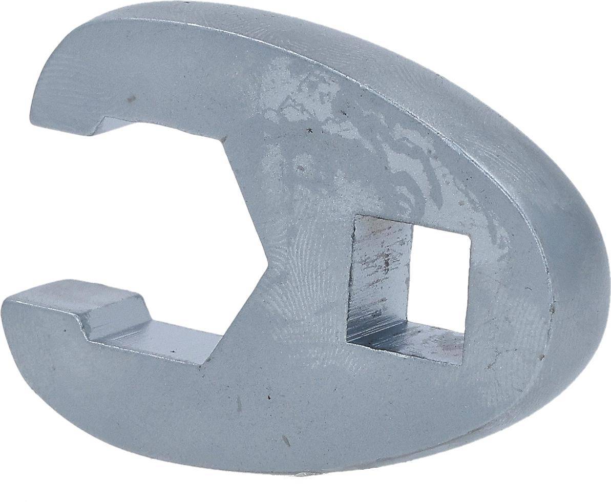 Ein Schraubenschlüssel-Kopf aus Metall mit einer offenen Quadrat- und Sechskantnuss, der entwickelt wurde, um auf Befestigungselemente in Maschinen oder Fahrzeugen aufgesetzt zu werden.