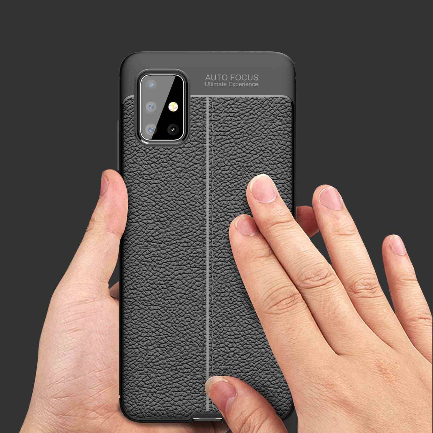 Cadorabo Hülle für Samsung Galaxy A71 4G Schutzhülle in Schwarz Handyhülle TPU Etui Kunstleder-Applikation