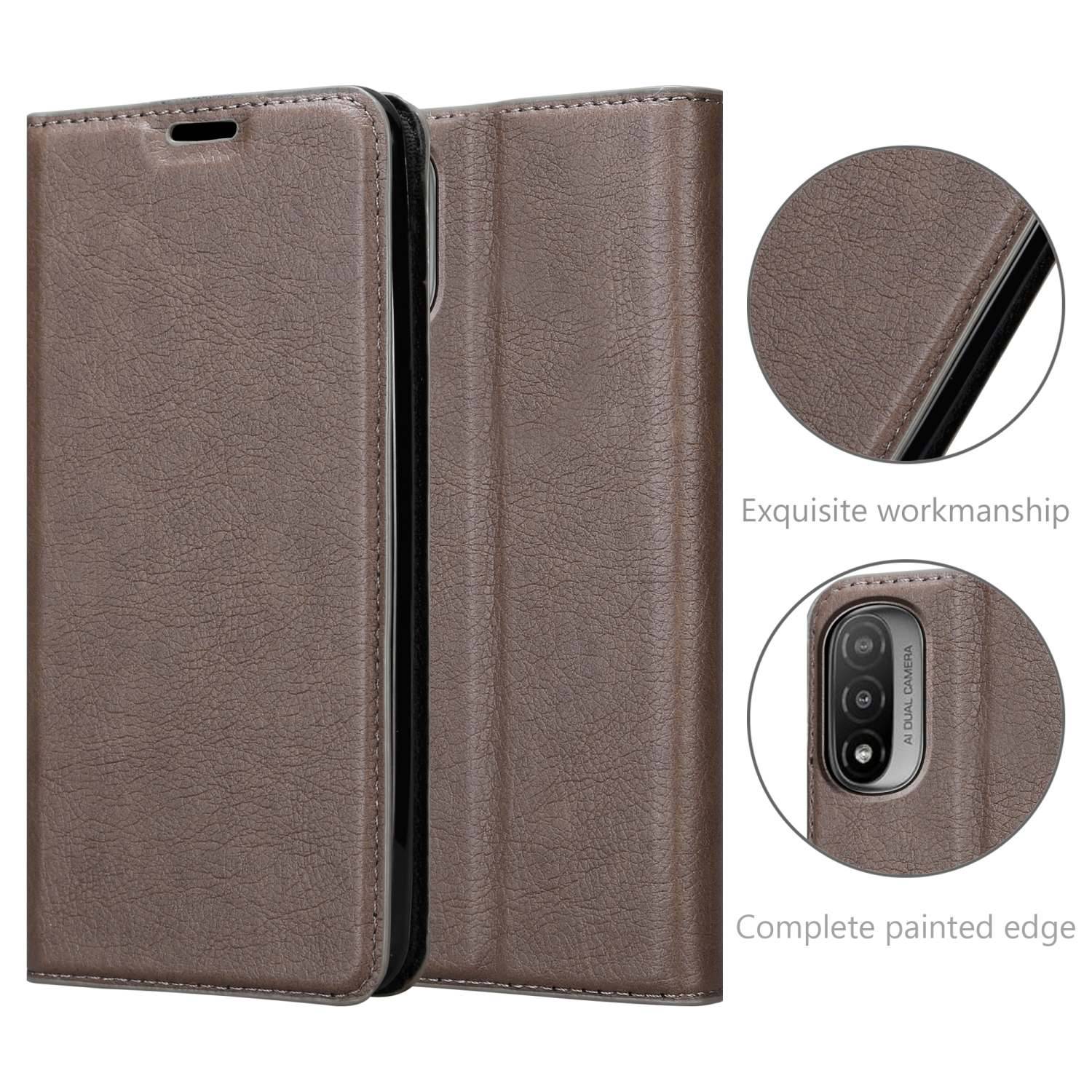 Cadorabo Hülle für Motorola MOTO E20 / E30 / E40 Schutz Hülle in Braun Handyhülle Etui Case Cover Magnetverschluss