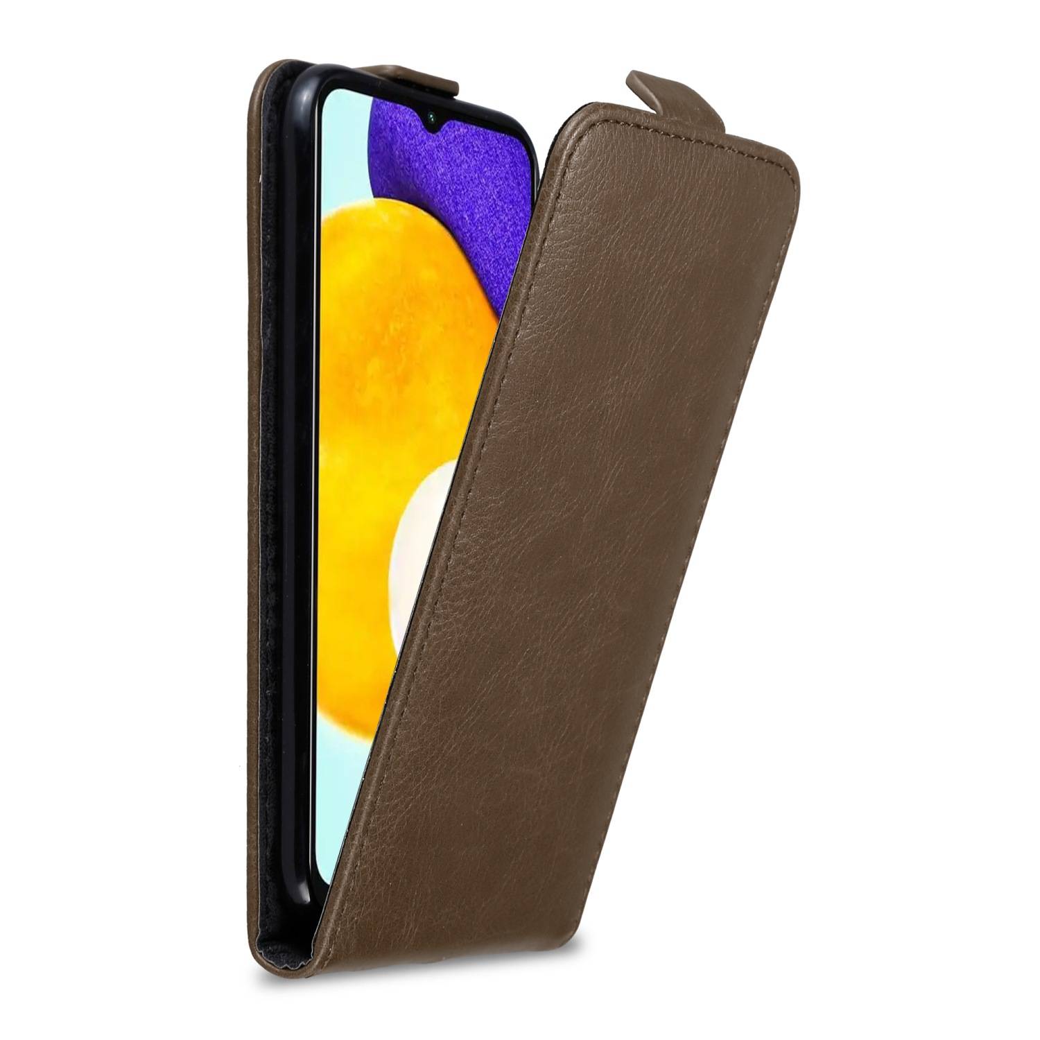 Cadorabo Hülle für Samsung Galaxy A13 5G Schutz Hülle in Braun Flip Etui Handyhülle Case Cover