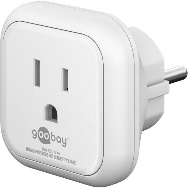 Weißer Goobay-Steckeradapter mit zweipoliger Steckerpins und vorderer Steckdose, gekennzeichnet mit „15A 250V~