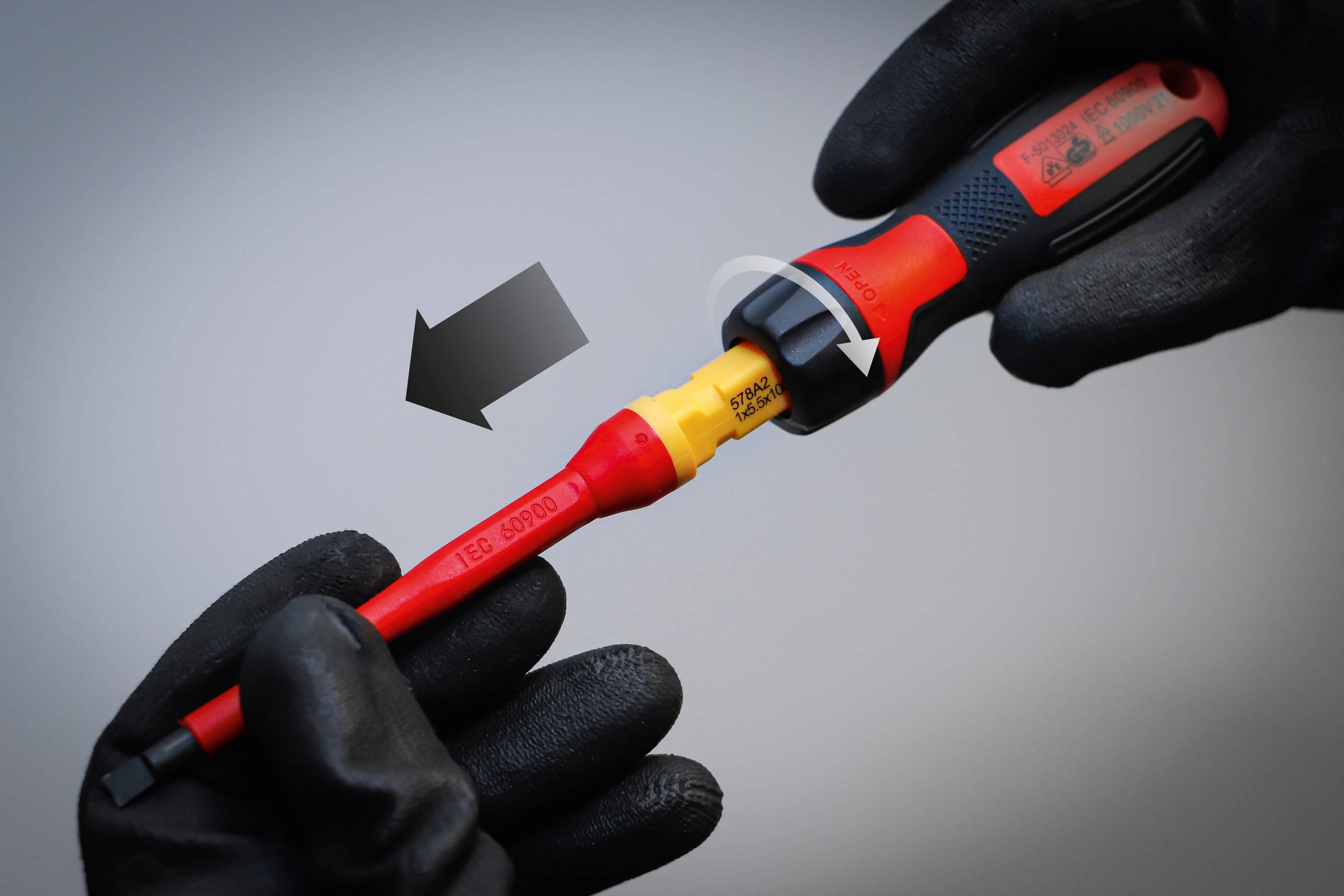 BGS TECHNIC VDE-Schraubendreher-Satz, 35814, mit Wechselklingen, 13-teilig