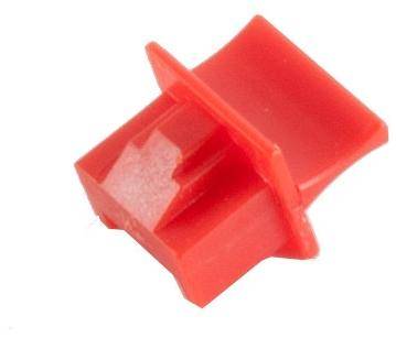 Ein rotes mechanisches Tastatur-Schalter, von oben betrachtet, zeigt das kreuzförmige Stäbchen und das Gehäuse.