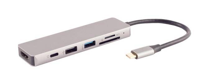 Ein silberner USB-C-Hub mit zwei USB-Anschlüssen, SD- und microSD-Kartensteckplätzen und einem HDMI-Anschluss, der über ein Kabel mit einem USB-C-Stecker verbunden ist.