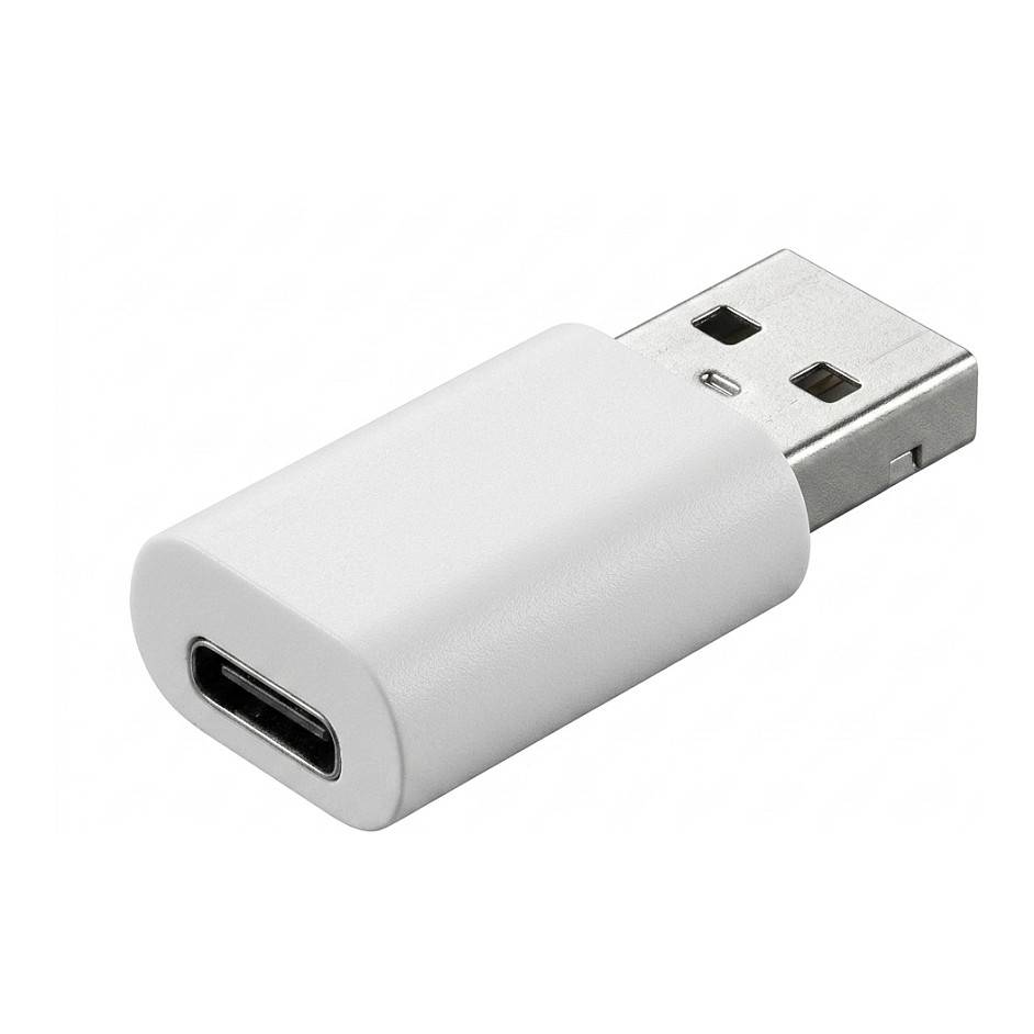 Weißer USB-A-zu-USB-C-Adapter auf einfachem weißem Hintergrund.