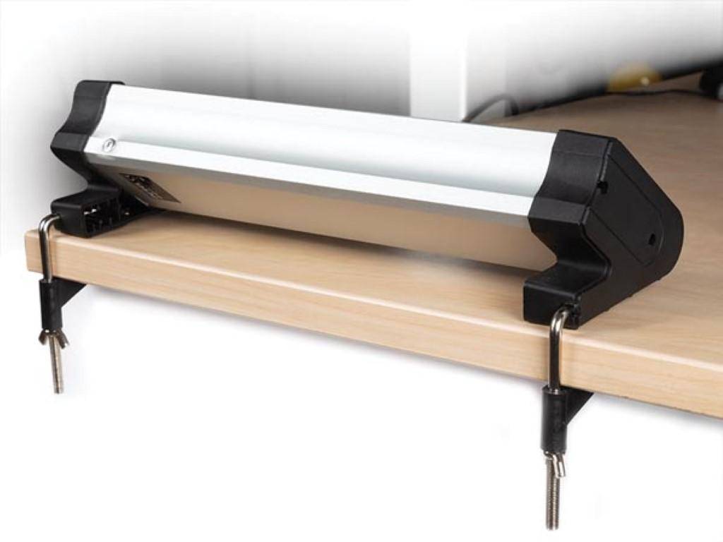 Perel 3-FACH TISCH-STECKDOSENLEISTE MIT 2 USB-PORTS - 2.4 A - SCHUKO