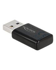 Schwarzes USB-Stick mit silbernem Anschluss auf weißem Hintergrund, beschriftet mit „DOLOCK