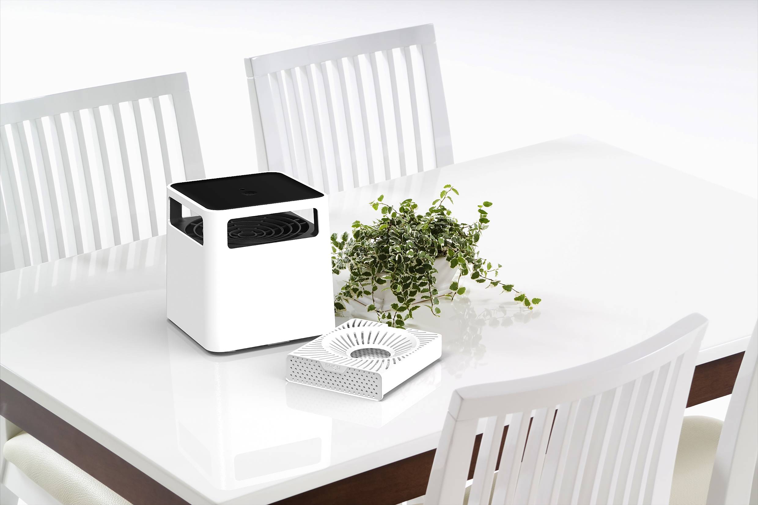 Stylies Mückenfalle Enif – mit integriertem UV-Licht, was die Insekten in die Falle lockt