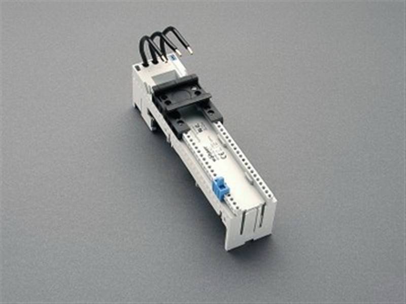 4 Stück Wöhner Sammelschienenadapter 32650