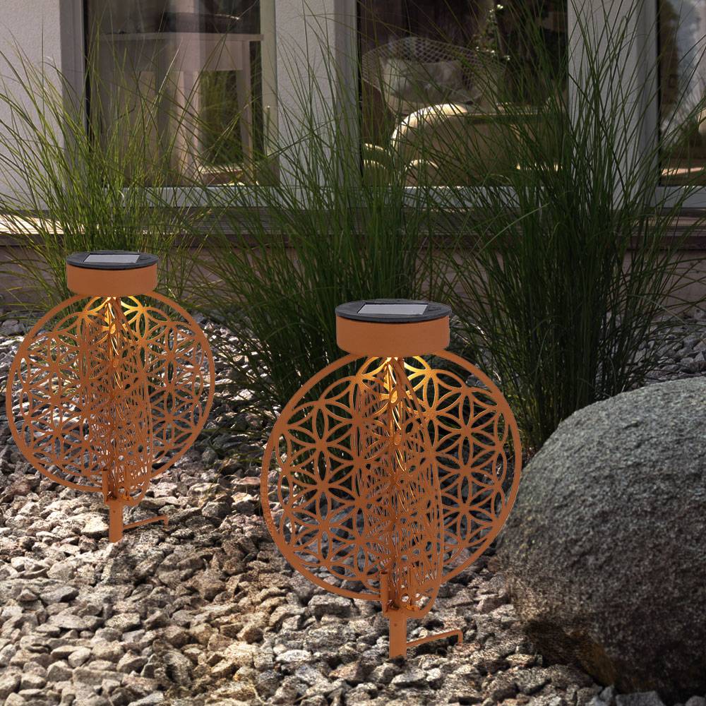 Solarkugel rost für Außen Solarleuchte rost Garten Solarlampe mit Erdspieß, Lichteffekt Muster Lebensblume, 1x LED warmweiß, DxH 20 x 31 cm, 2er