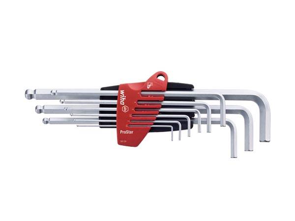 Ein Satz L-förmiger Sechskantschlüssel in verschiedenen Größen ist in einem rot-schwarzen Halter, der mit 'Wiha ProStar' beschriftet ist, ordentlich angeordnet.