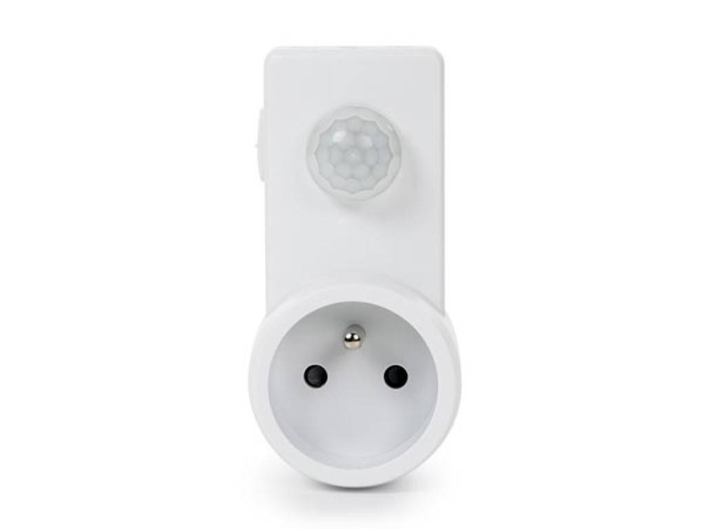 ZWISCHENSTECKER MIT BEWEGUNGSMELDER - SCHUTZKONTAKT (FRANZÖSISCHES SYSTEM)