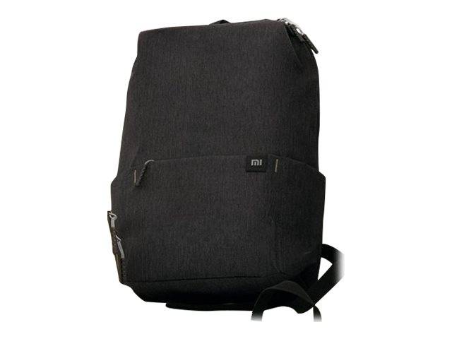 Schwarzer Rucksack mit elegantem Design und Vordertasche, mit Logo in der Nähe des oberen Randes.