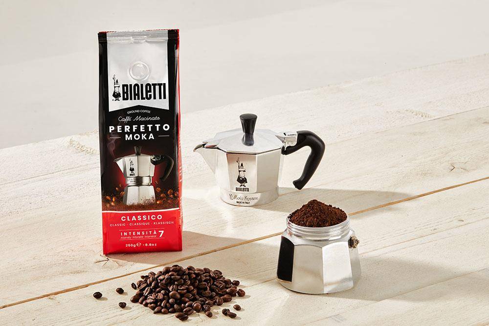 Bialetti Perfetto Moka Cioccolato, Kaffee gemahlen 250g Gourmetkaffee mit Schokoladen-Aroma, mittlere Röstung, 20% Arabica, 80% Robusta, Intensität: