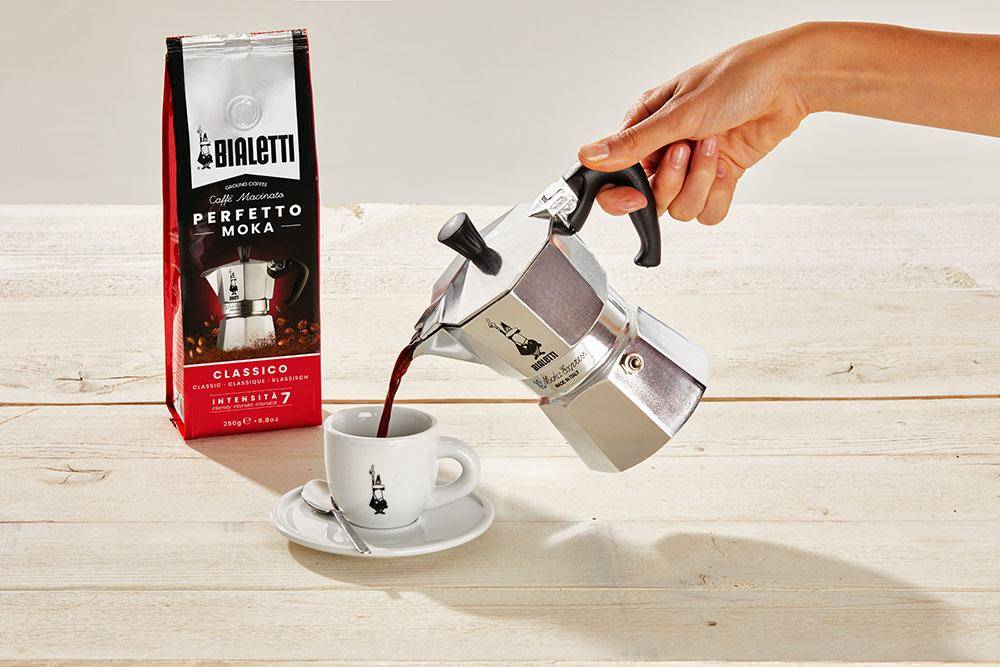Bialetti Perfetto Moka Cioccolato, Kaffee gemahlen 250g Gourmetkaffee mit Schokoladen-Aroma, mittlere Röstung, 20% Arabica, 80% Robusta, Intensität: