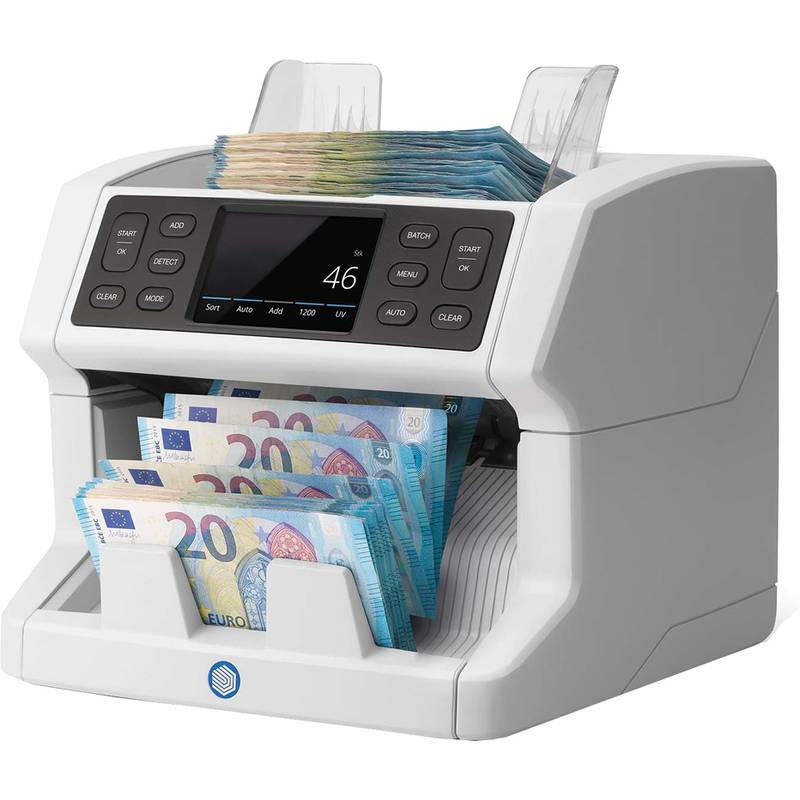 Digitale Geldscheinzählmaschine zählt Euro-Scheine, mit einem Display, das 46 anzeigt, und gemischte Banknoten, die durch den Eingabeschacht laufen und in das Ausgabefach gelangen.