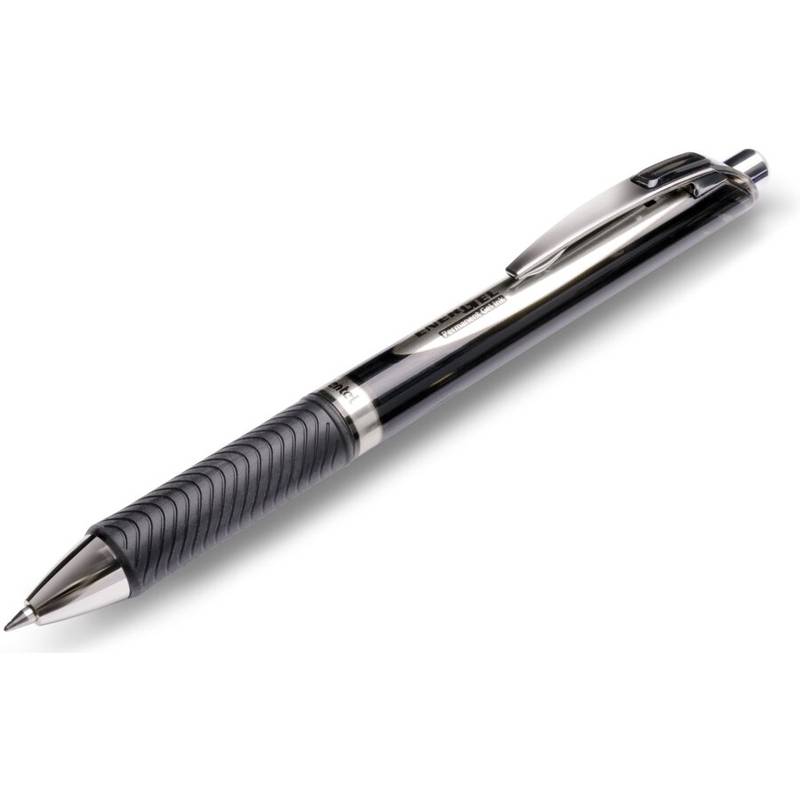 Ein schlanker schwarzer und silberner einziehbarer Kugelschreiber mit geripptem Griff, geeignet für komfortables und geschmeidiges Schreiben.