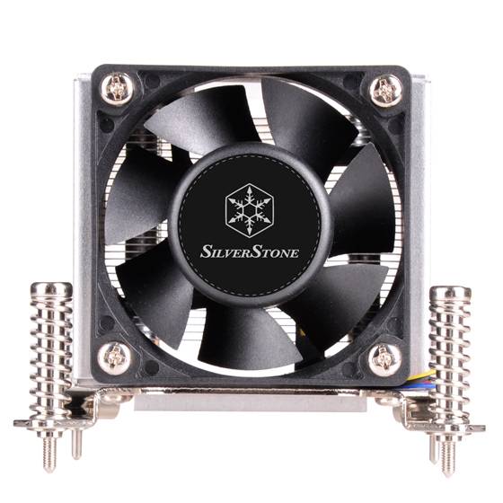 Kompakter SilverStone-Computerkühllüfter/Kühlkörper mit schwarzen Flügeln, vier Befestigungsschrauben und Federklammern zur CPU-Installation.