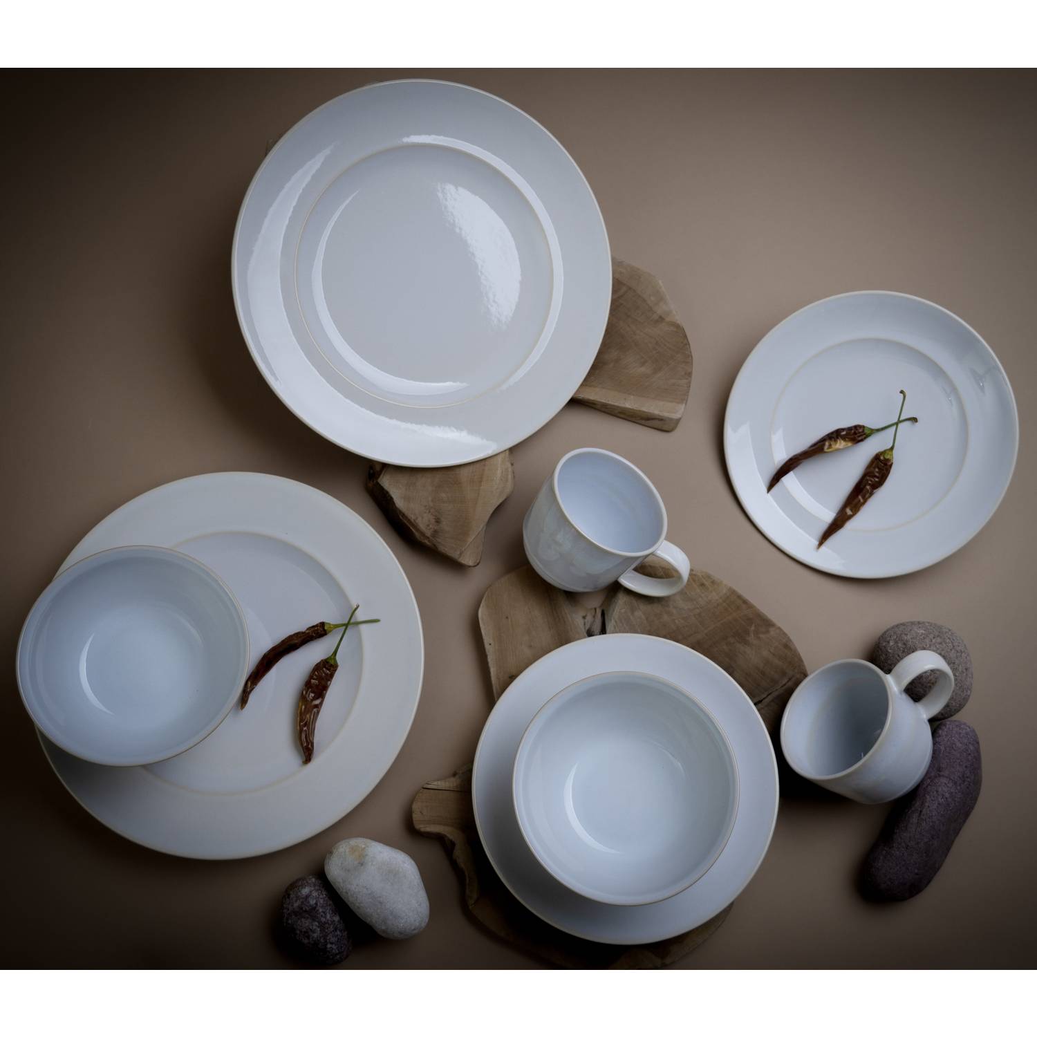 CreaTable 23669 Kombiservice Antique offwhite für 4 Personen, Steinzeug, sand (1 Set, 16-teilig)