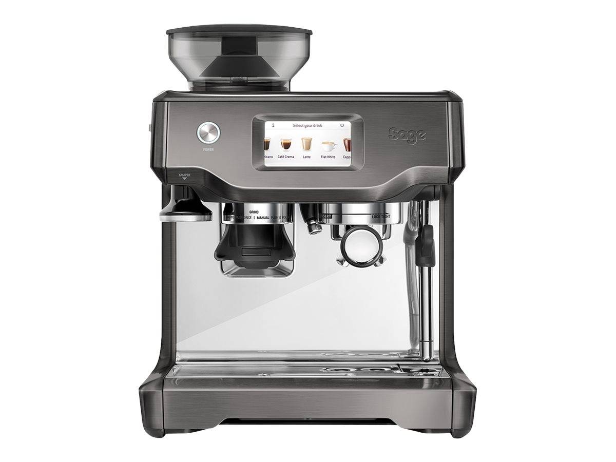 Vorderansicht einer Sage-Espressomaschine mit Schleifertrichter, Touchscreen, Siebträger, Dampfdüse und Tropfschale auf weißem Hintergrund.