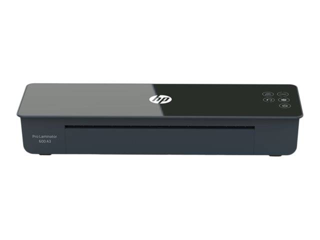 Ein Flachbettscanner mit digitaler Schnittstelle und HP-Logo oben. Er ist elegant gestaltet und für die Büro- oder Heimnutzung konzipiert.
