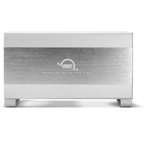 Silbernes OWC Mercury Elite Pro Dual externes Festplattengehäuse mit gebürstetem Metallfrontblech und Logo.