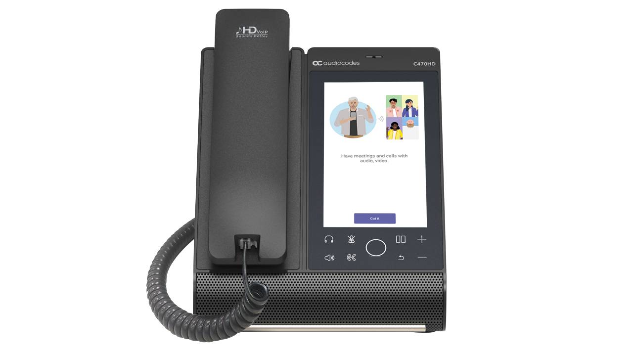 Schwarzes Schreibtischtelefon mit Hörer auf der Basis und Touchscreen, das eine Anruffilteroberfläche mit einer Schaltfläche 
