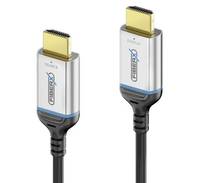 Zwei HDMI-Kabel mit Metallsteckern auf weißem Hintergrund, eines kürzer und eines länger.