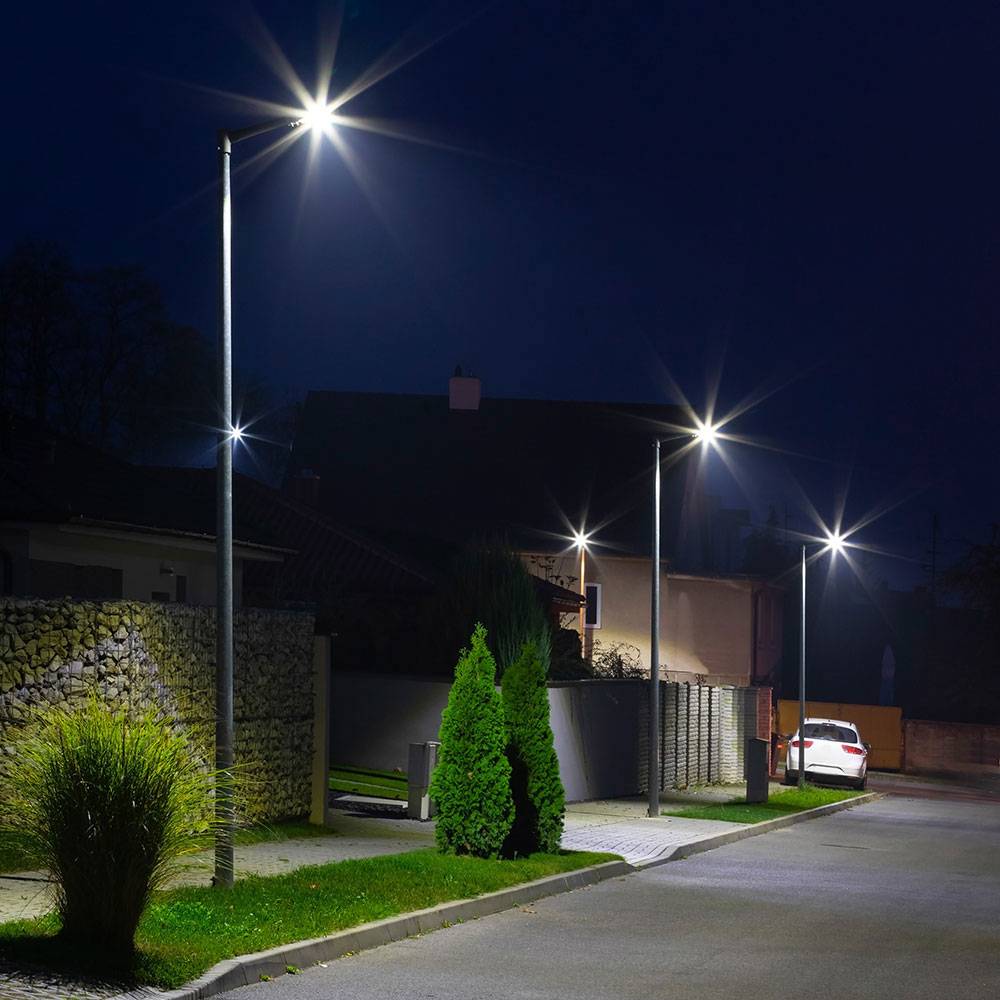 Straßenlampe Parkplatzleuchte Straßenbeleuchtung LED Scheinwerfer für den Außenbereich, Aluminium grau, 100 W 8400 lm 4000 K neutralweiß, LxBxH 4