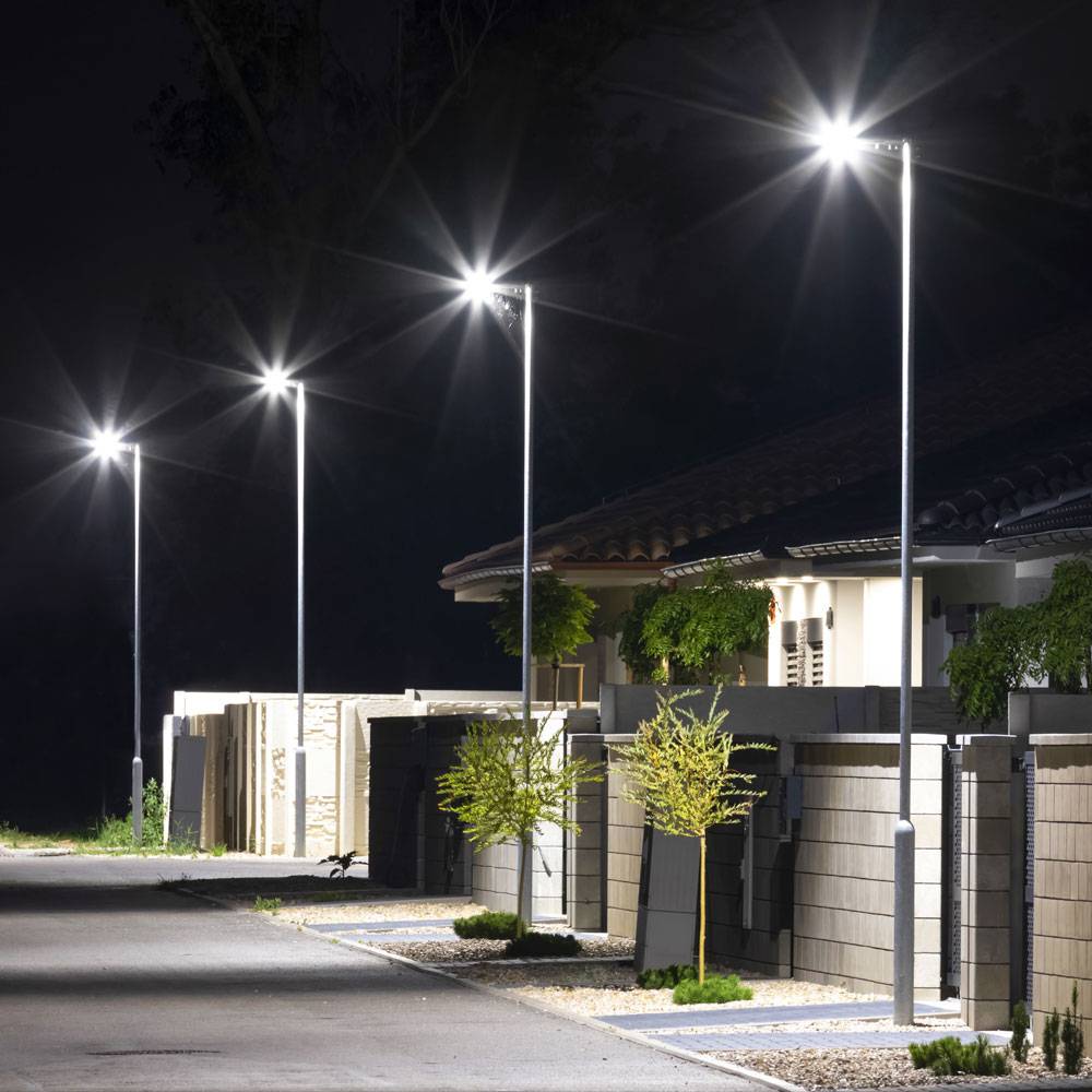Straßenlampe Parkplatzleuchte Straßenbeleuchtung LED Scheinwerfer für den Außenbereich, Aluminium grau, 100 W 8400 lm 4000 K neutralweiß, LxBxH 4