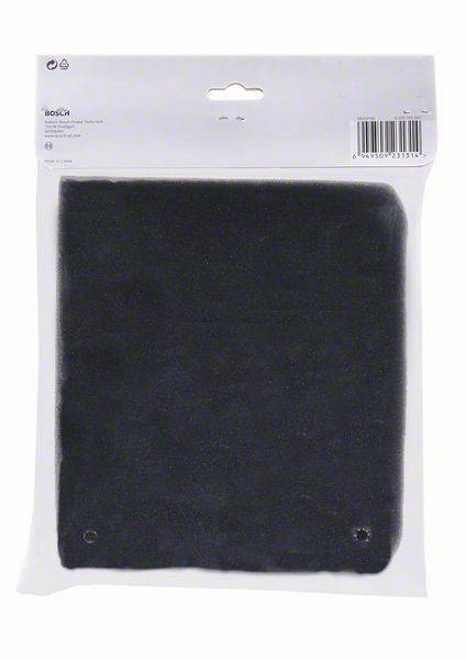 Eine Packung Bosch-Schleifpapier in einer versiegelten Plastikverpackung, die ein schwarzes Blatt mit sichtbarer Textur und zwei gestanzten Löchern präsentiert.