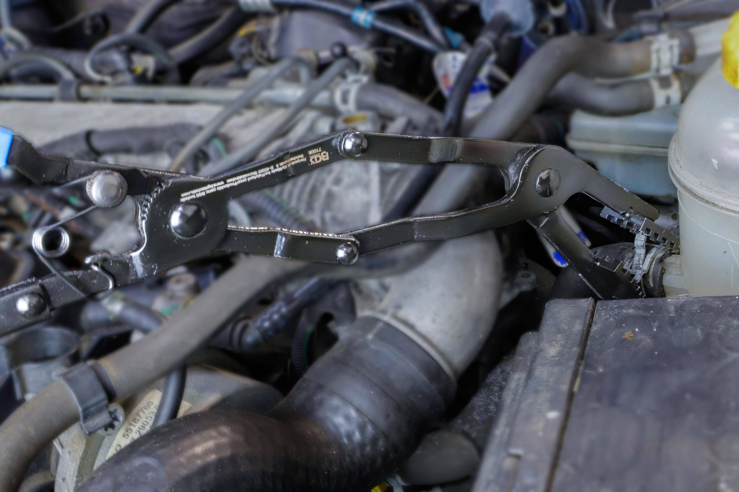 BGS Doppelgelenk-Schlauchklemmenzange | abgewinkelt | 0 - 50 mm | 430