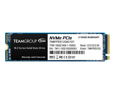 TeamGroup NVMe PCIe M.2 Solid-State-Drive mit 6-Jahres-Garantie-Etikett und Modell TM8FPD512G0C101.
