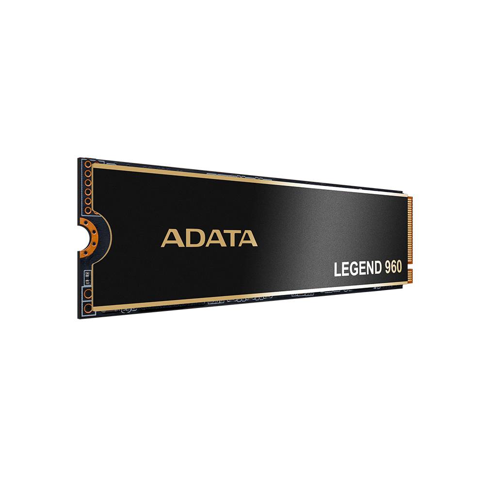 ADATA LEGEND 960 M.2 Solid-State-Drive auf weißem Hintergrund dargestellt.