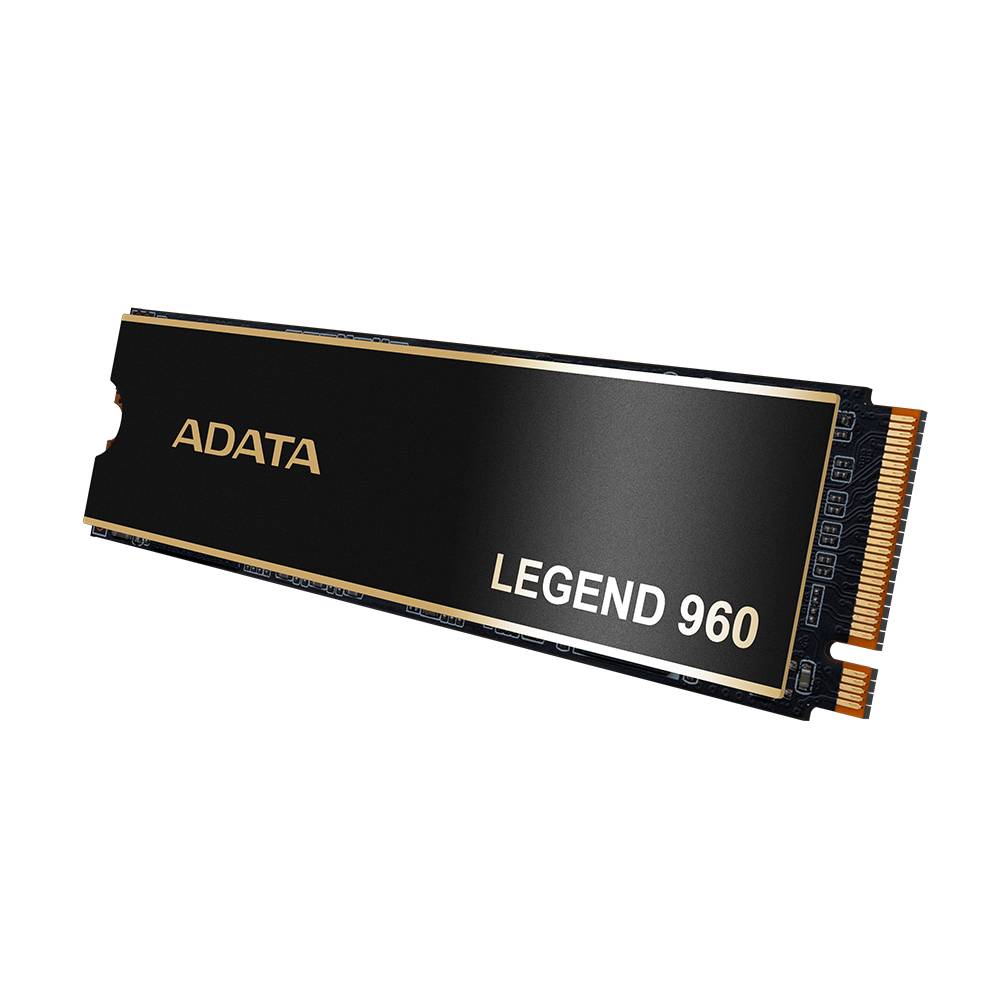 ADATA LEGEND 960 M.2 NVMe SSD auf weißem Hintergrund dargestellt