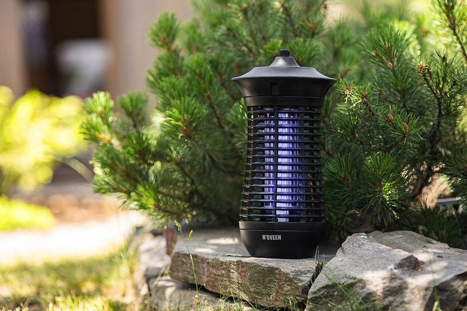 NOVEEN IKN18 IPX4 Elektrischer Insektenvernichter für den Außenbereich - Tragbare elektrische Fliegenfalle