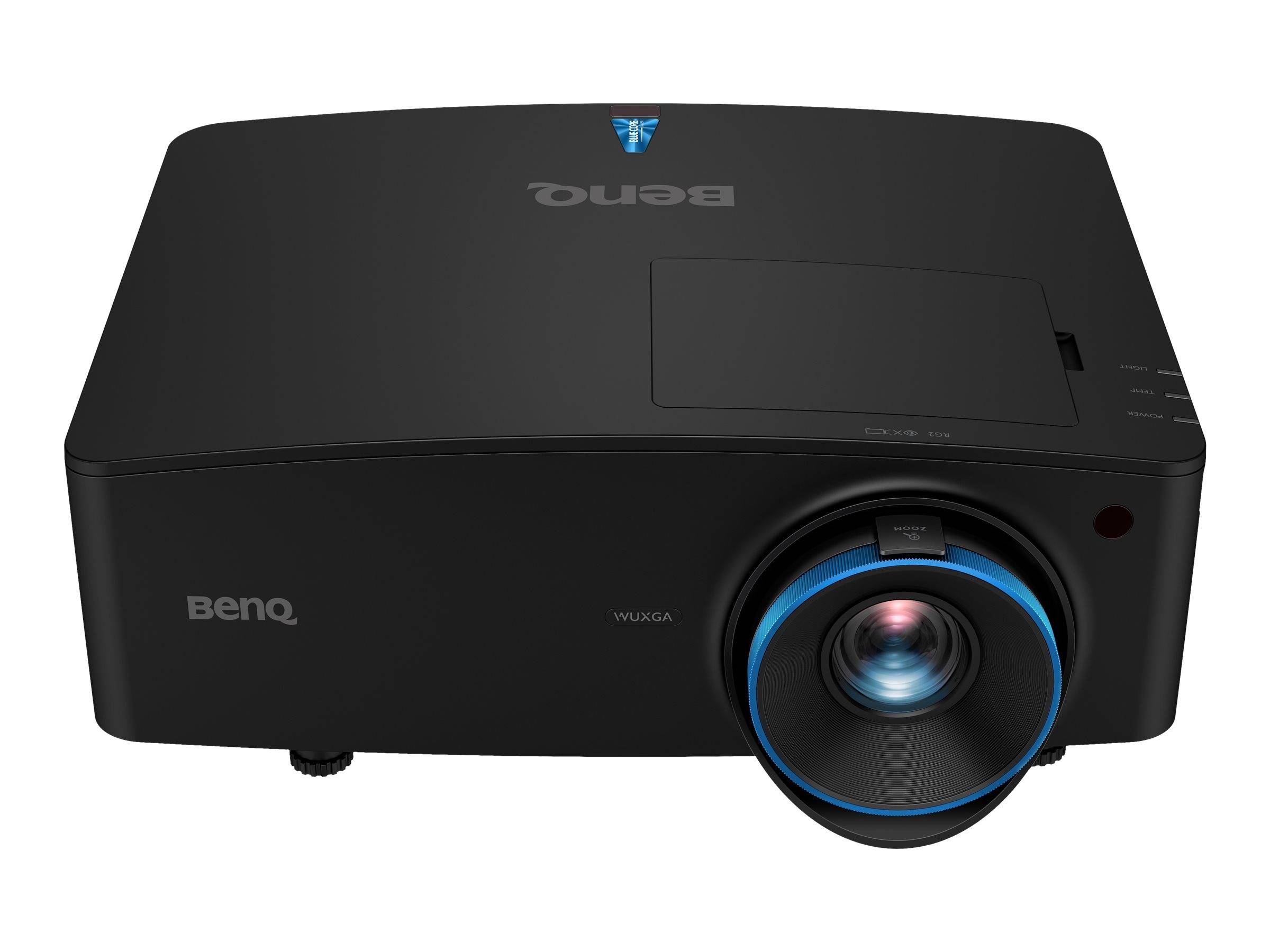 Schwarzer BenQ-Projektor mit prominenter blau-gerippter Linse, in Vorderansicht auf weißem Hintergrund dargestellt.