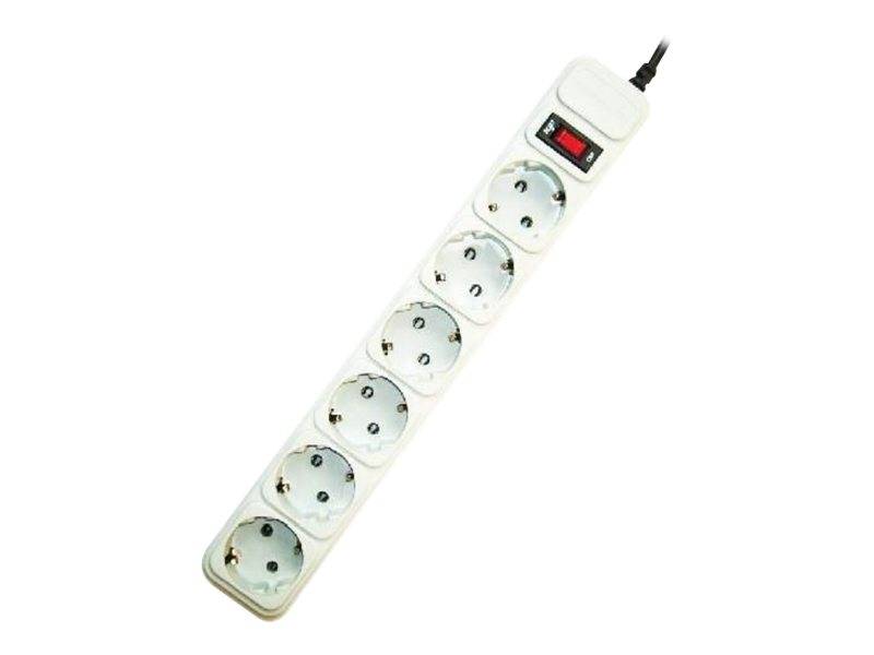 Weiße Steckdosenleiste mit sechs Steckdosen, Ein-/Ausschalter und angebrachtem Kabel, diagonal auf einfachem Hintergrund dargestellt.