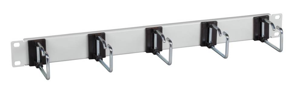 Eine Metallschiene mit zwei abnehmbaren Haken, geeignet zum Organisieren von Werkzeugen oder zum Aufhängen von Gegenständen.