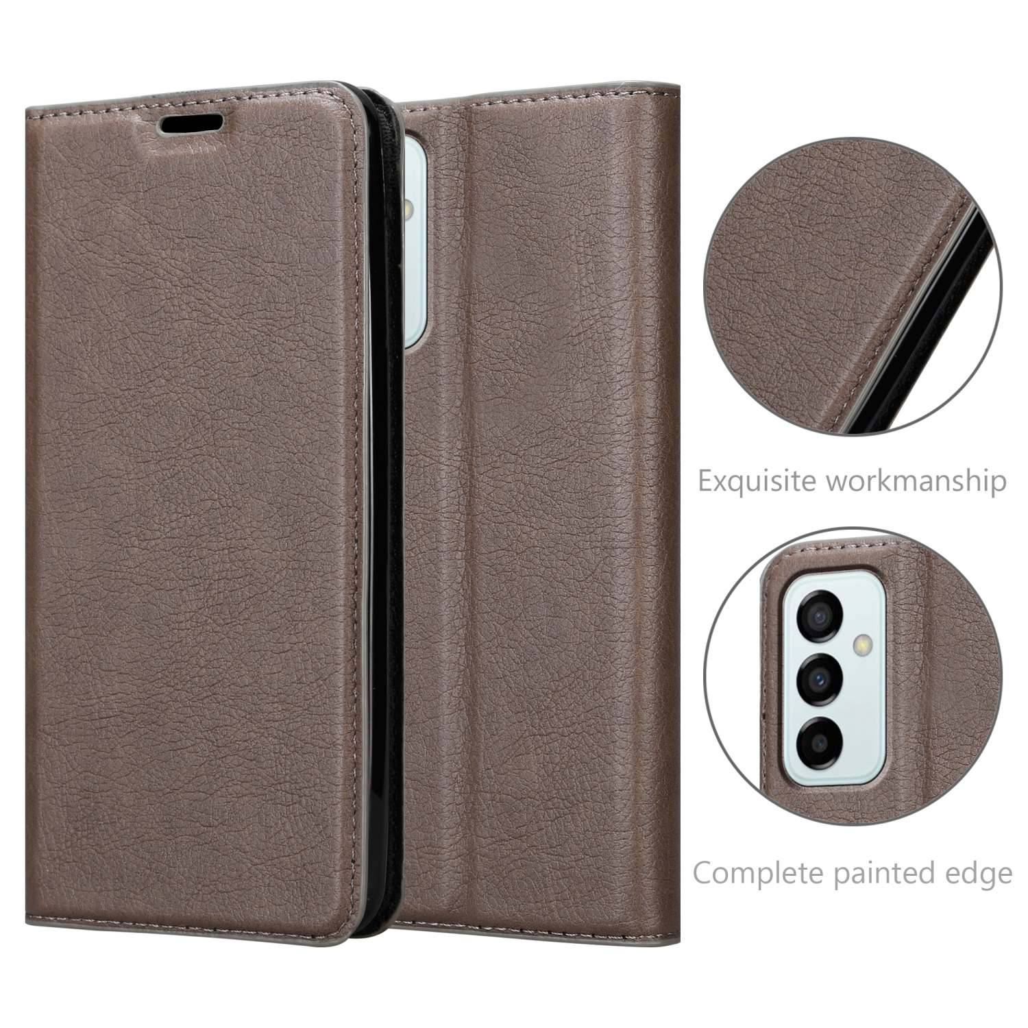 Cadorabo Hülle für Samsung Galaxy M23 5G Schutz Hülle in Braun Handyhülle Etui Case Cover Magnetverschluss