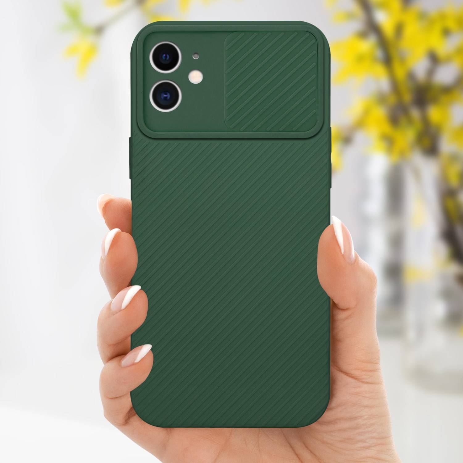 Cadorabo Hülle für Apple iPhone 11 Schutz Hülle in Grün Handyhülle TPU Etui Case Cover Kameraschutz