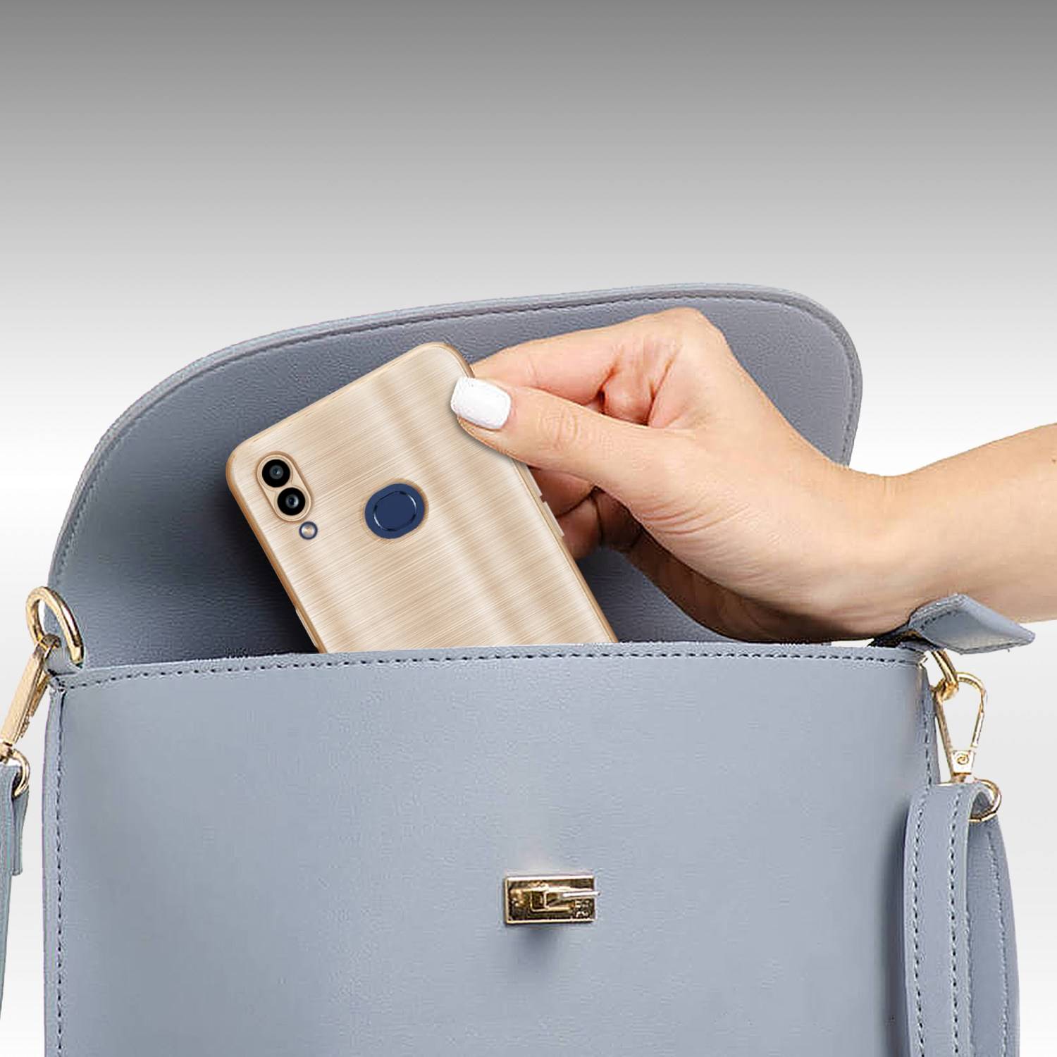 Cadorabo Hülle für Samsung Galaxy A10s / M01s Schutz Hülle in Gold Handyhülle TPU Silikon Etui Case