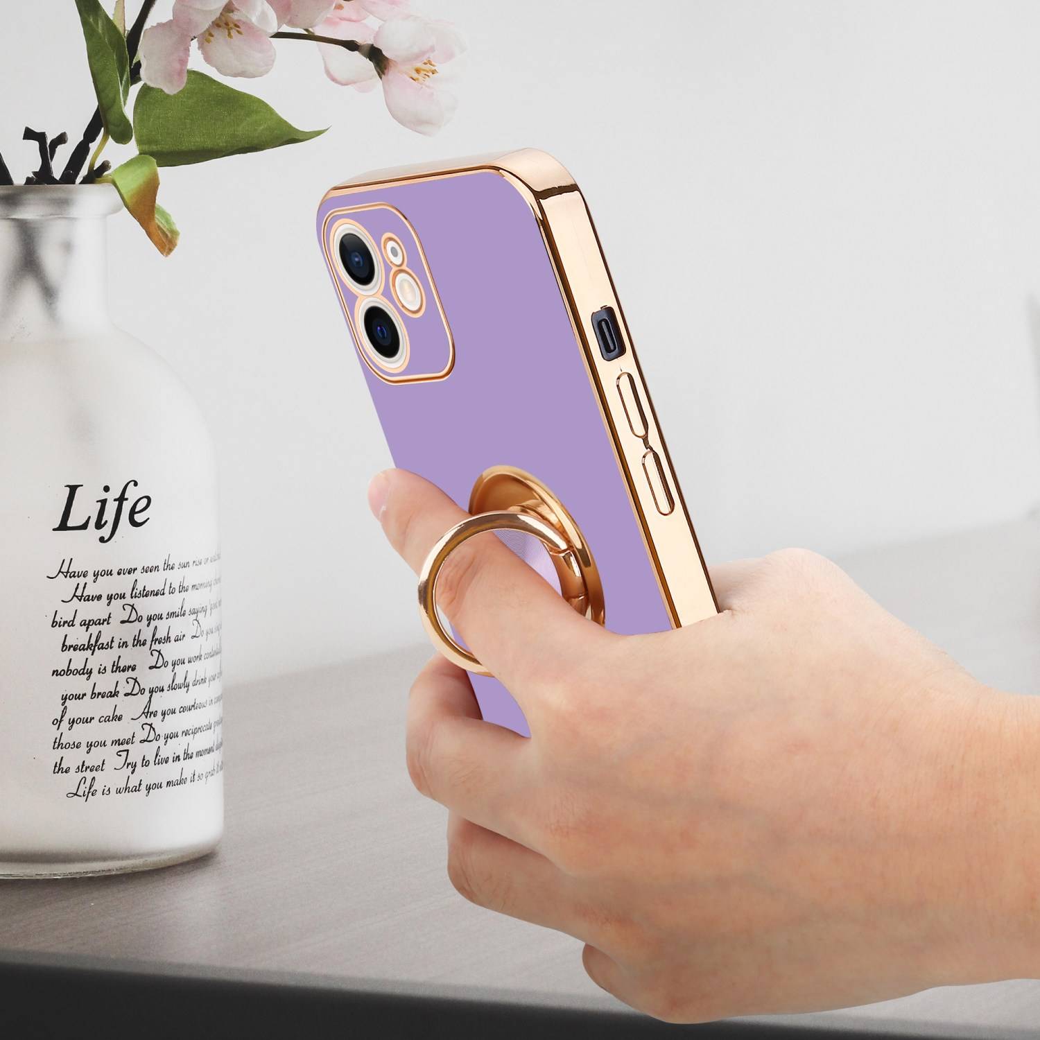Cadorabo Schutzhülle für Apple iPhone 11 Hülle in Lila Etui Case Cover Kameraschutz magnetische Autohalterung