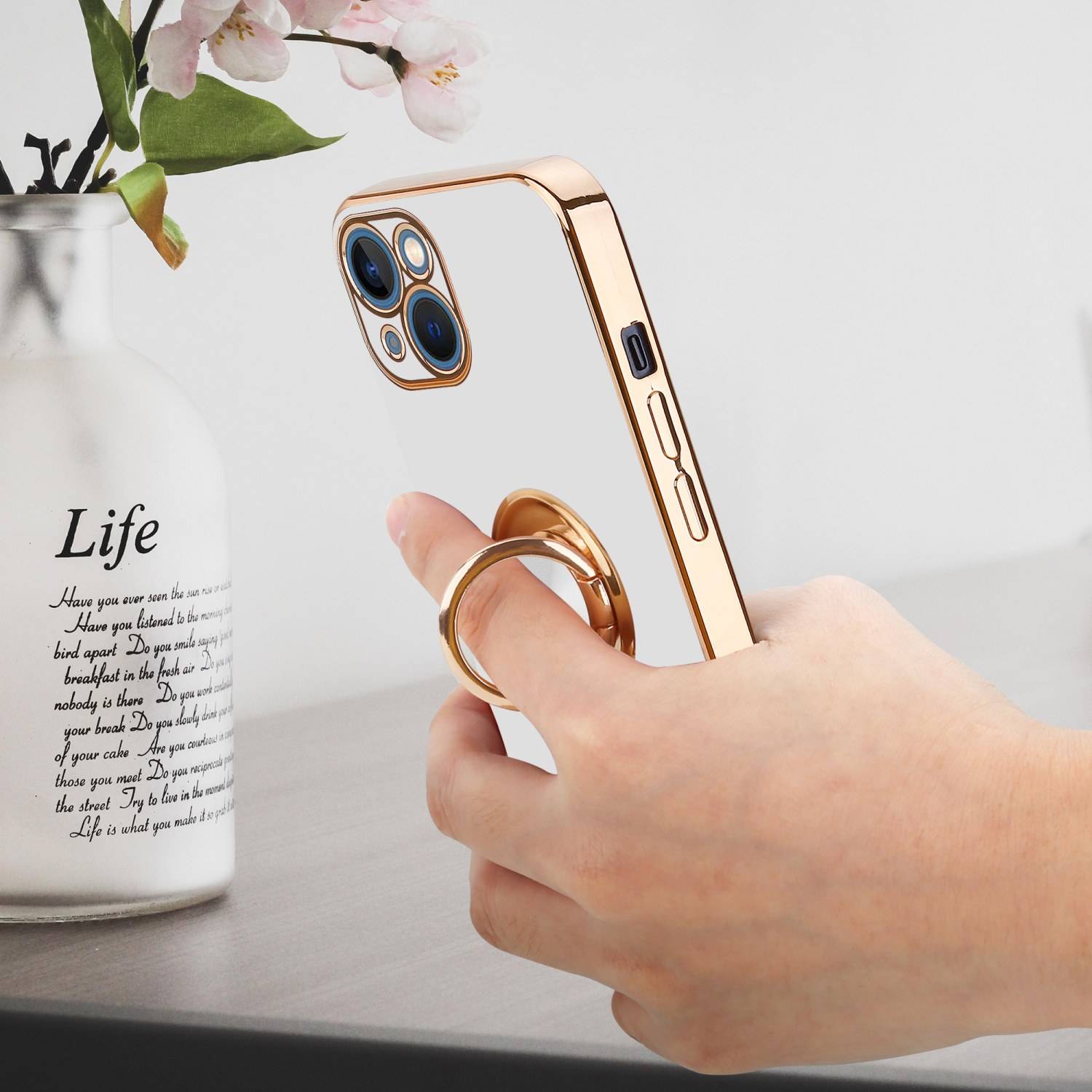 Cadorabo Schutzhülle für Apple iPhone 13 Hülle in Weiß Etui Case Cover Kameraschutz magnetische Autohalterung