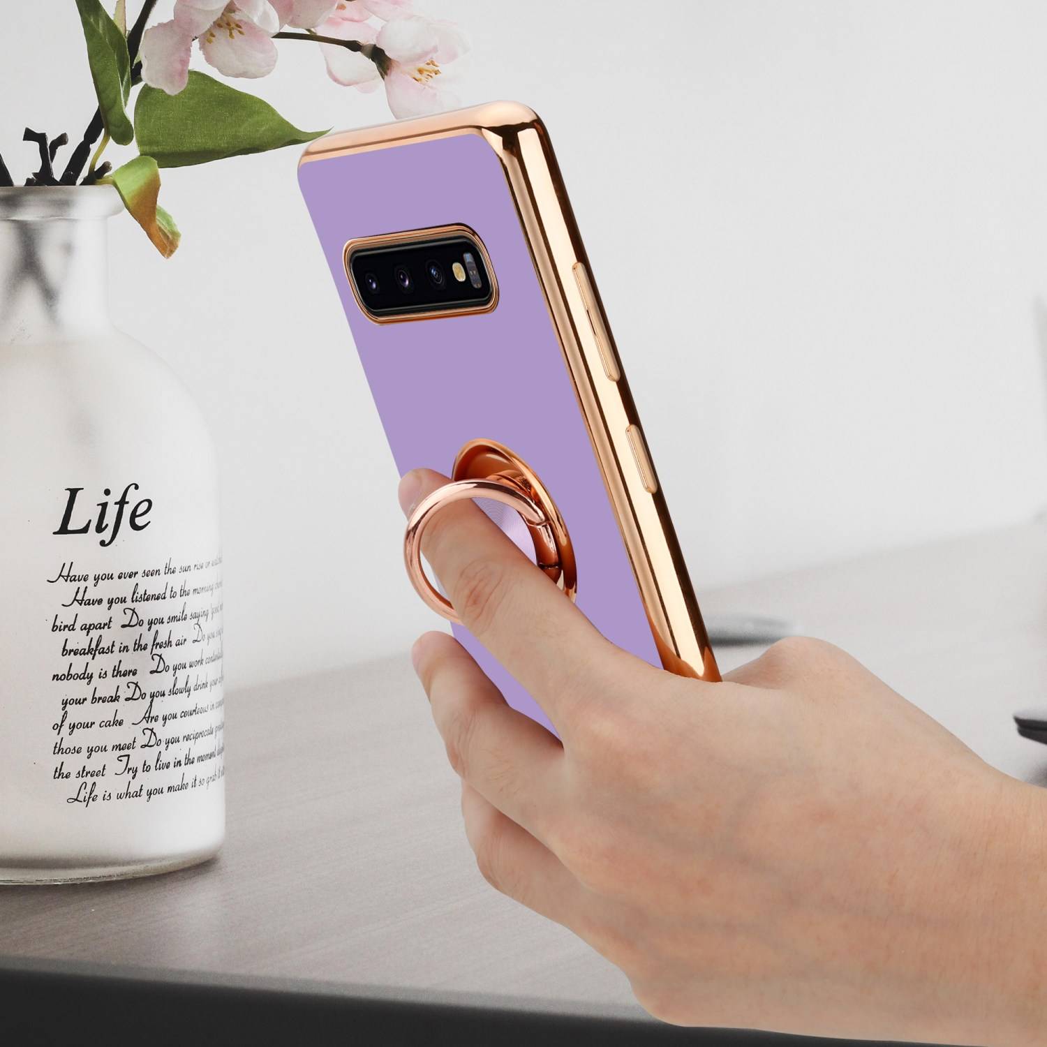 Cadorabo Schutzhülle für Samsung Galaxy S10 PLUS Hülle in Lila Etui Case Cover Kameraschutz magnetische Autohalterung
