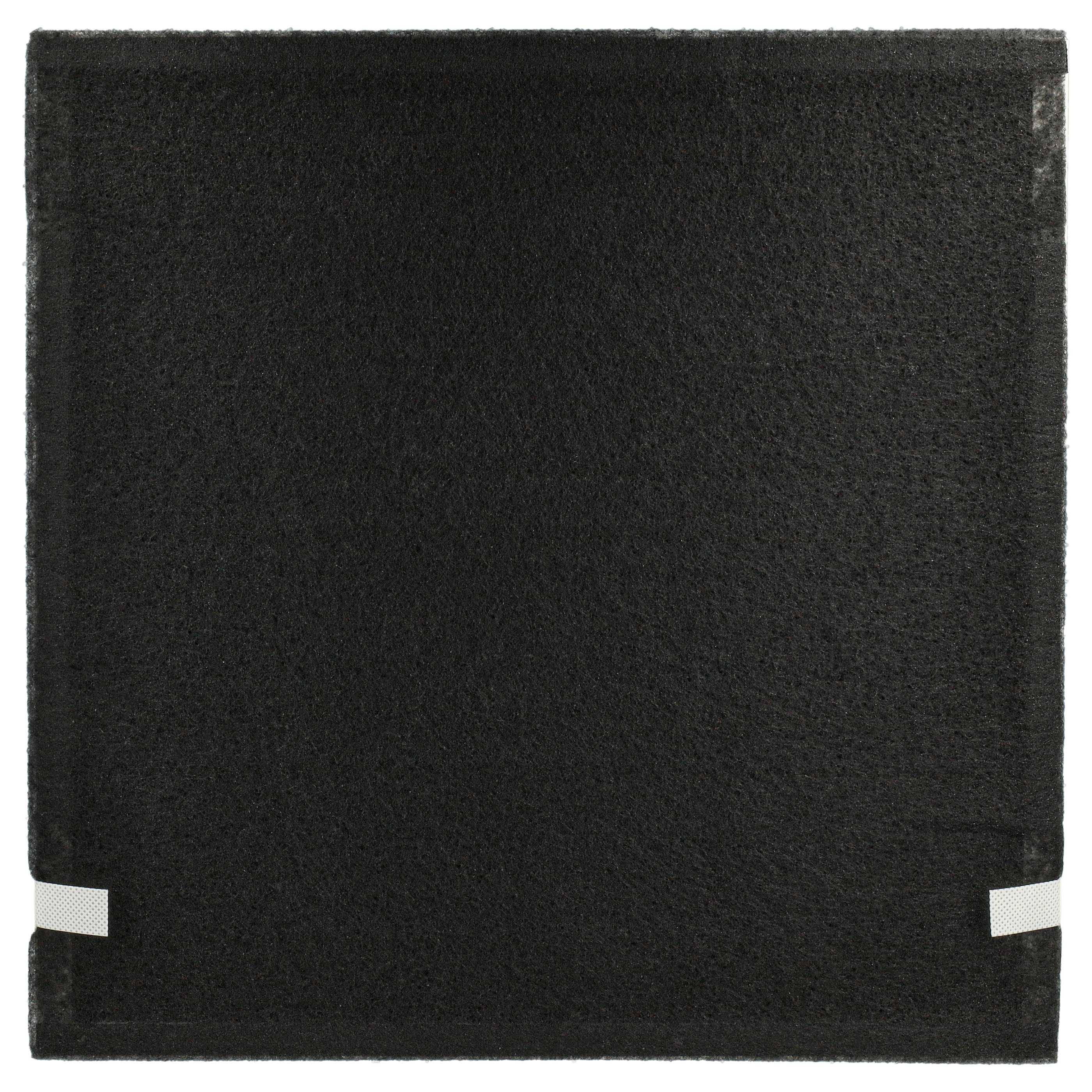 Ein quadratisches schwarzes Akustikpanel mit strukturierter Oberfläche, das weiße Halterungen an den unteren Kanten aufweist und zur Schallabsorption verwendet wird.